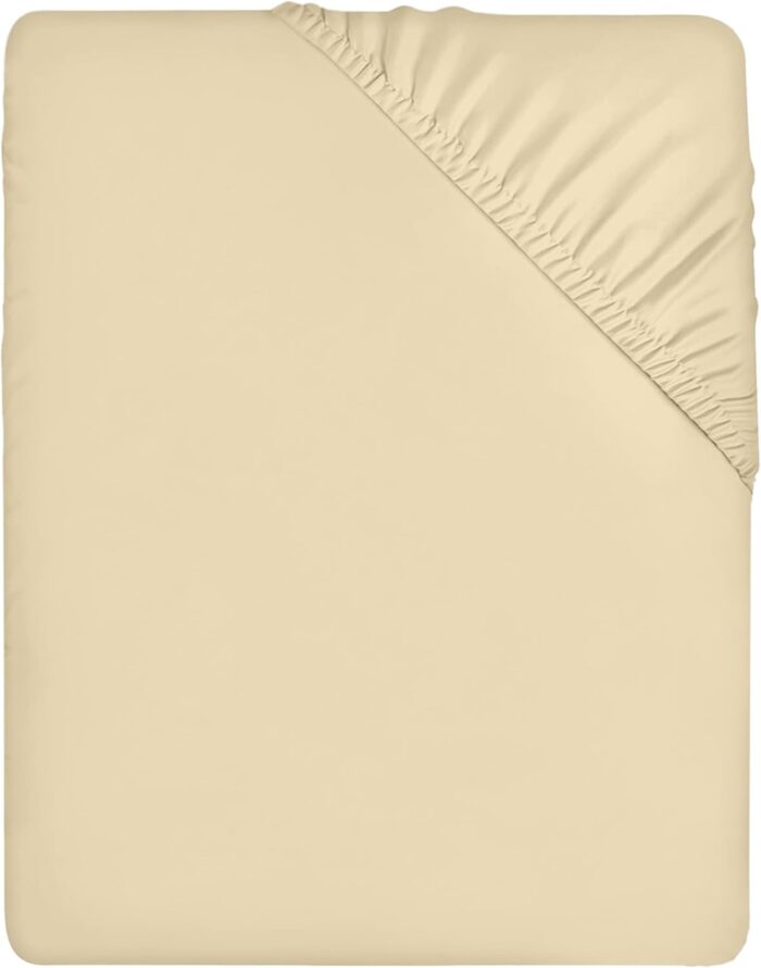 Utopia Bedding Fitted Sheet Small Double / 4ft, Beige - Deep Pocket 12 inch (30 cm) - Easy Care - Soft Brushed Polyester Microfibre Fabric - Shrinkage and Fade Resistant - Bottom Sheet